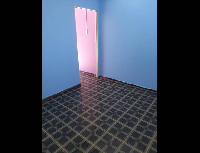 2 BEDROOM APARTMENT FOR SALE IN SUNNYSIDE